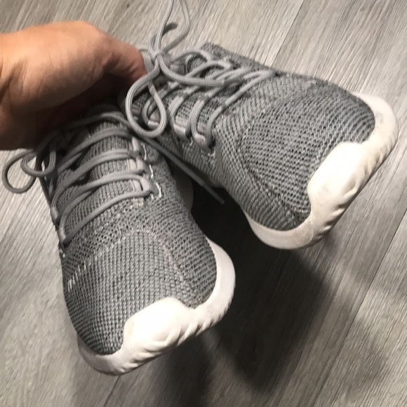 ADIDAS TUBULAR SHADOW KNIT ATHLETIC LIFESTYLE SNEAKERS size 8 - Picture 4 of 8